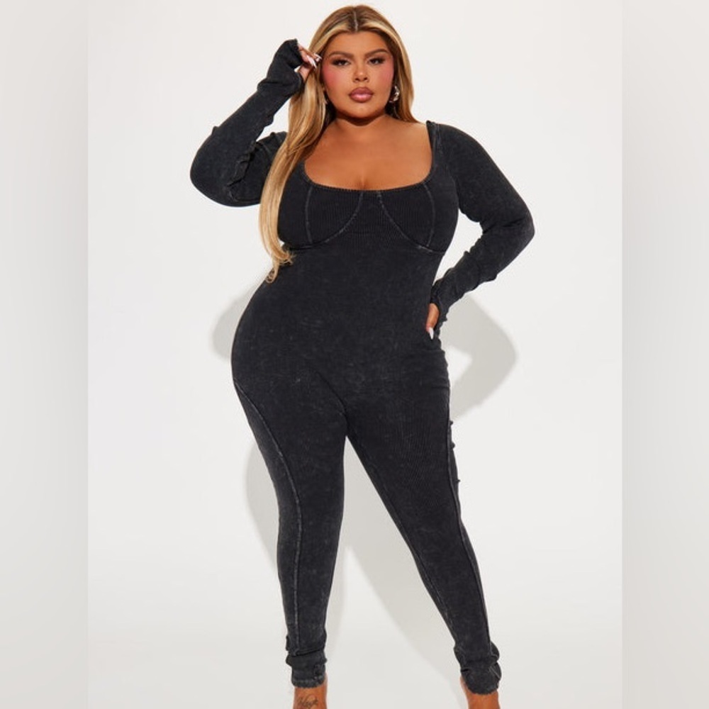 Fashion Nova Charcoal Gray Ribbed Long Sleeve Jumpsuit NEW Size 1X (Fits 2X)